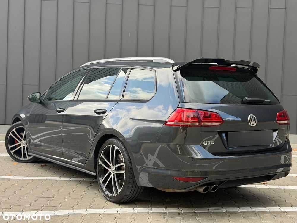 Volkswagen Golf GTD 2.0 TDI SCR DSG - 9