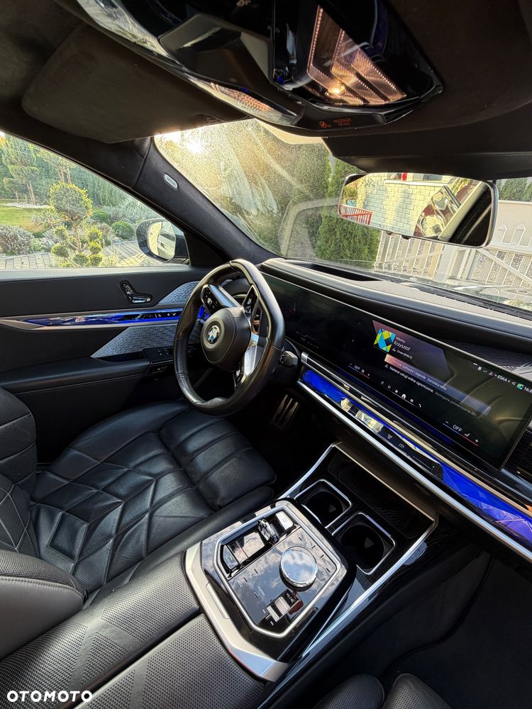 BMW Seria 7 - 10