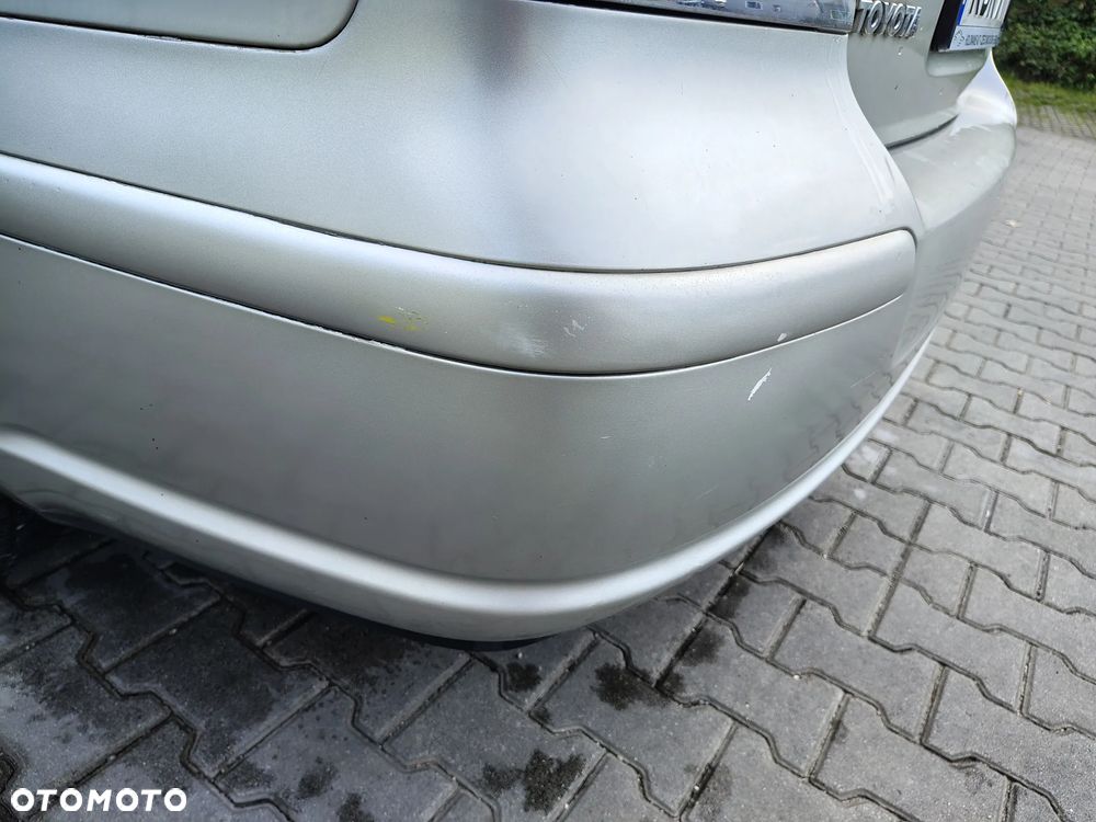 Toyota Avensis 2.0 VVT-i Team - 20
