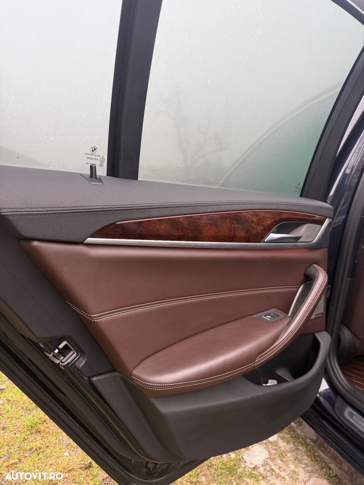 BMW Seria 5 ver-530i-aut-luxury-line - 13