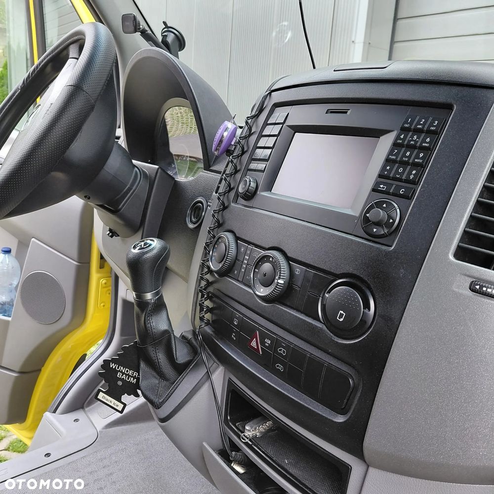 Mercedes-Benz Sprinter - 8