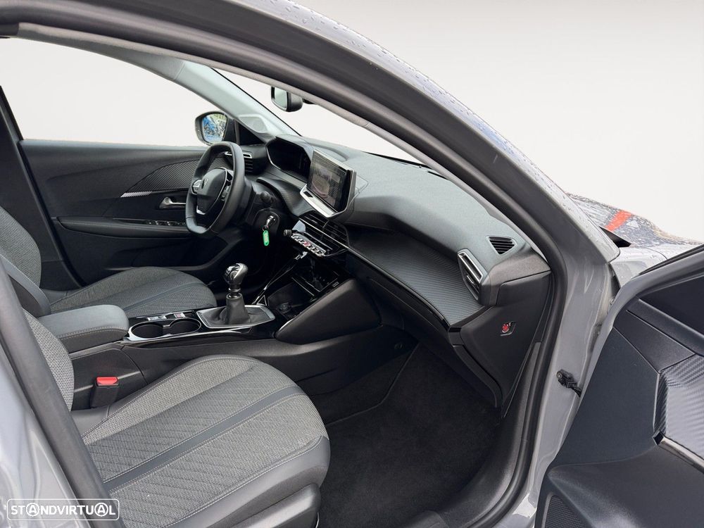 Peugeot 208 1.2 PureTech Allure - 15