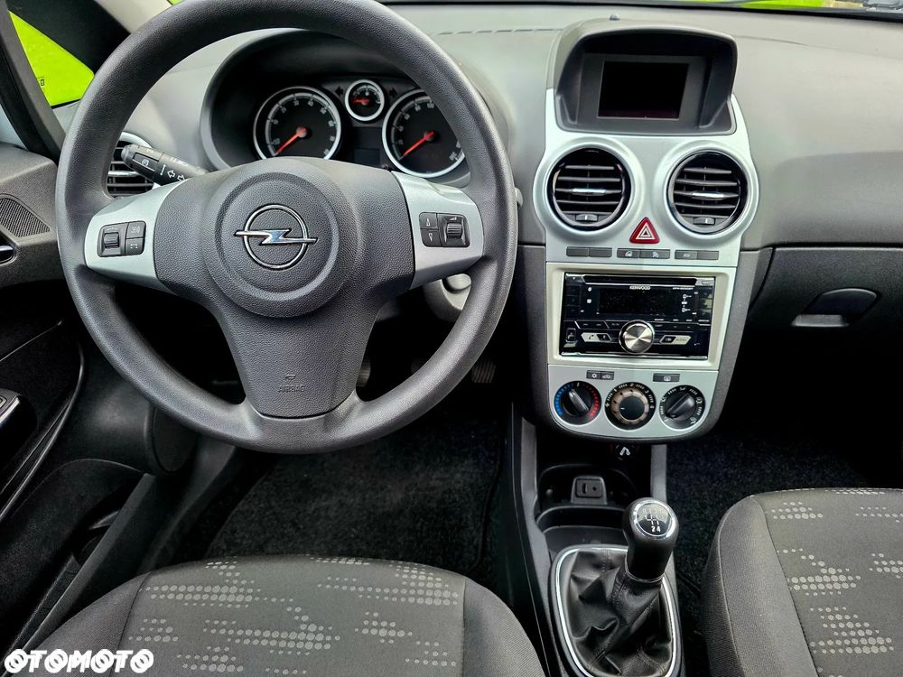 Opel Corsa 1.4 16V Innovation - 8