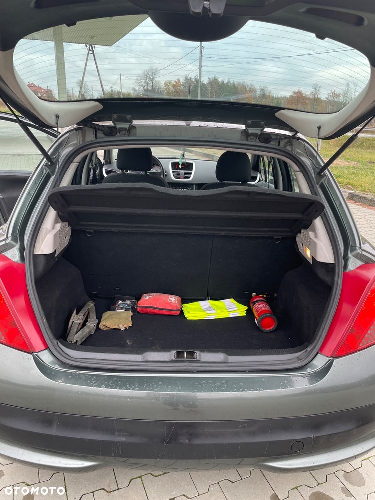 Peugeot 207 1.6 HDi - 8