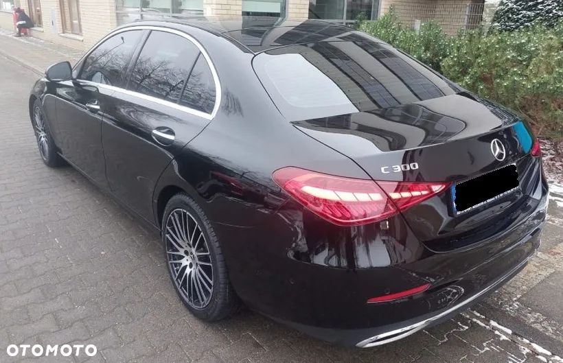 Mercedes-Benz Klasa C 300 9G-TRONIC Avantgarde - 2