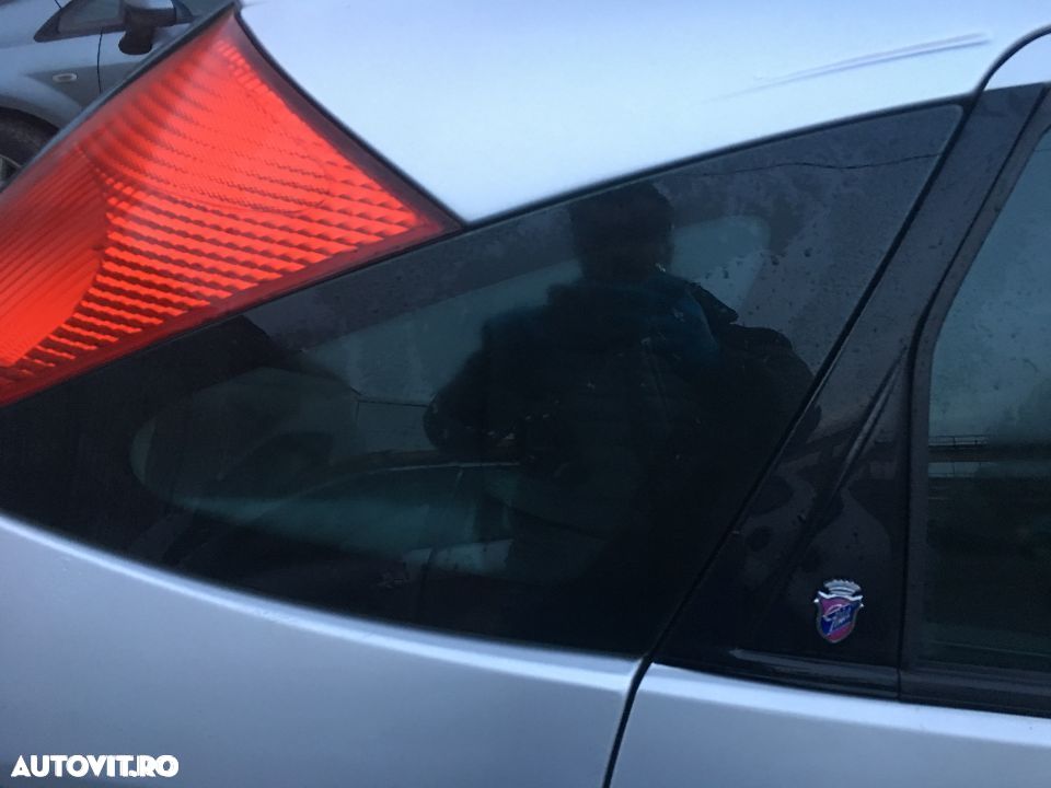 Geam Aripa Dreapta Spate Ford Focus 1 Hatchback 1998 - 2004 - 1
