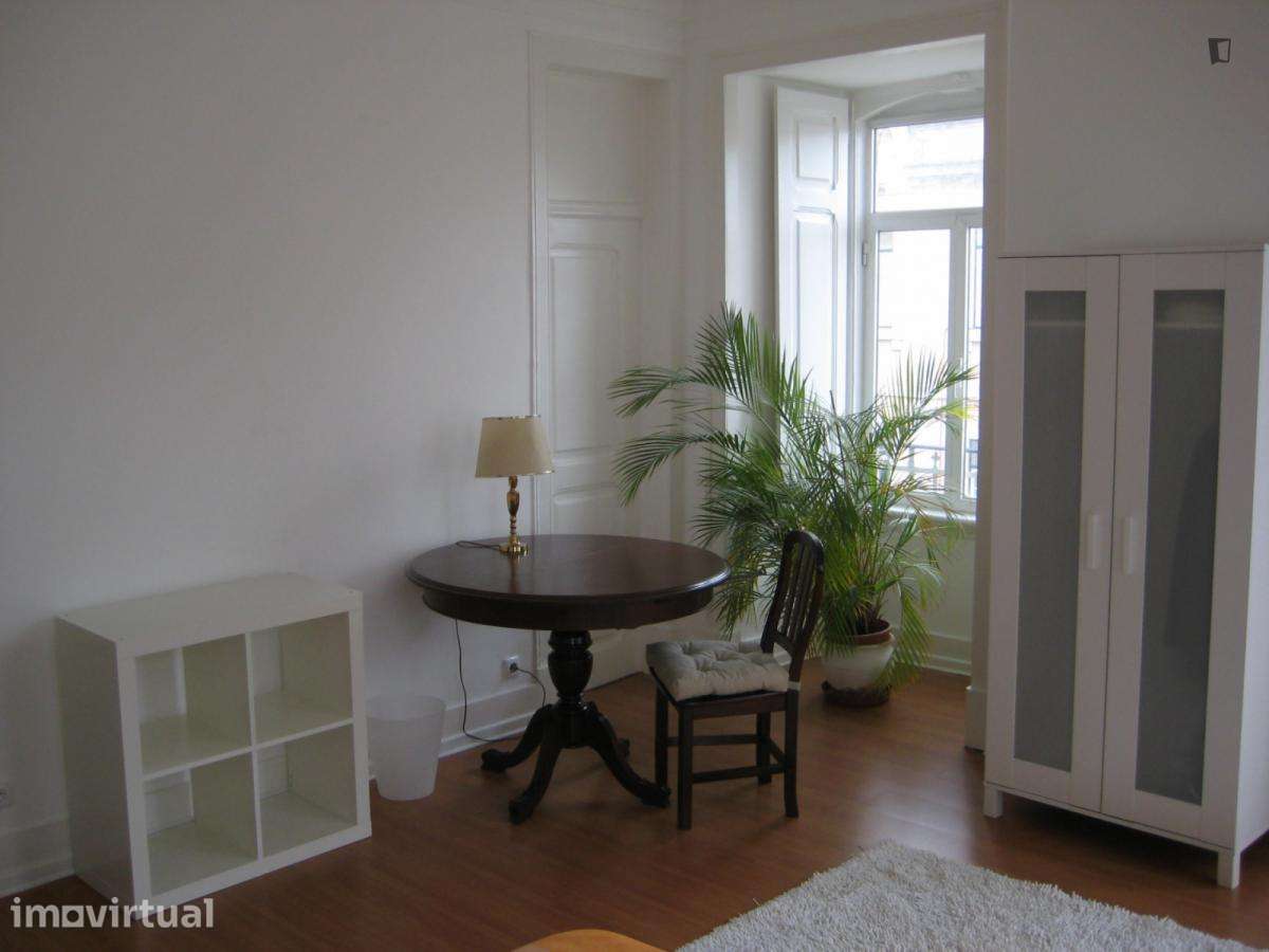 Quarto - localizado em Arroios Lisbon - Grande imagem: 5/14