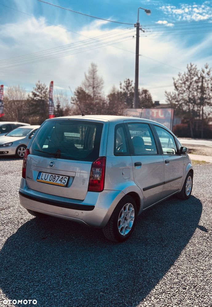 Fiat Idea 1.4 16V Dynamic - 4