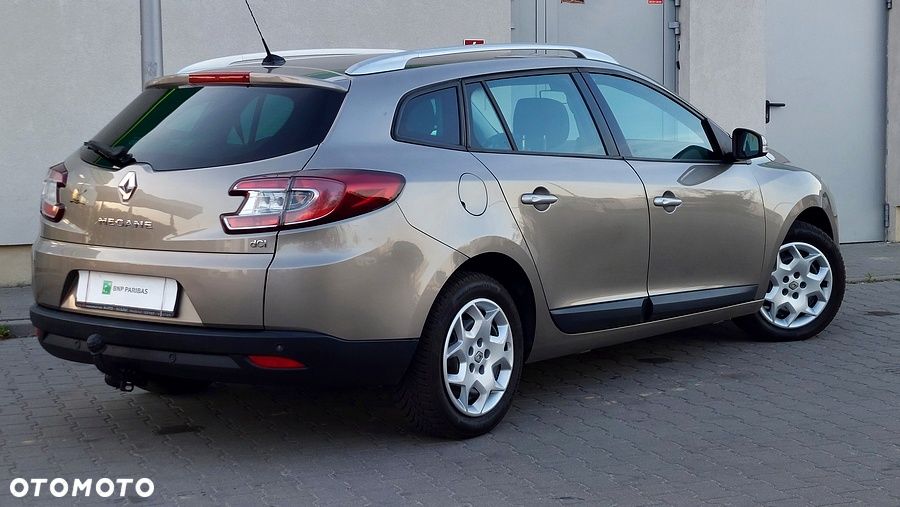 Renault Megane dCi 130 FAP Dynamique - 8