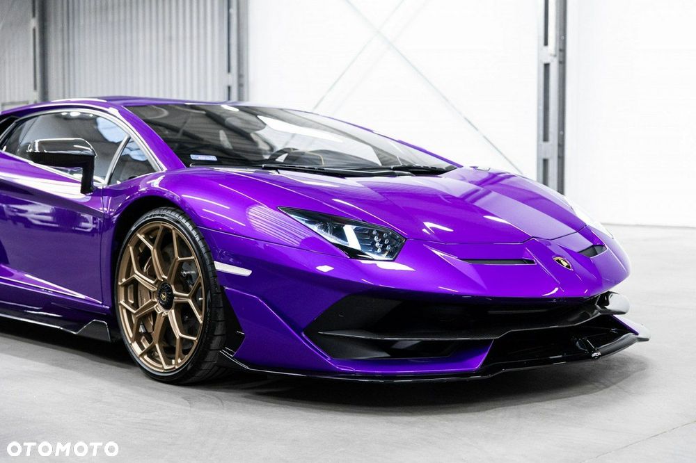 Lamborghini Aventador - 18