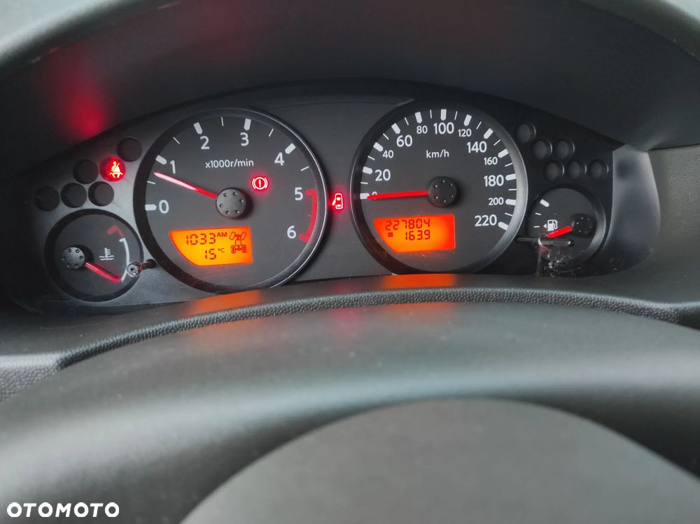 Nissan Navara 2.5 D Platinum - 25