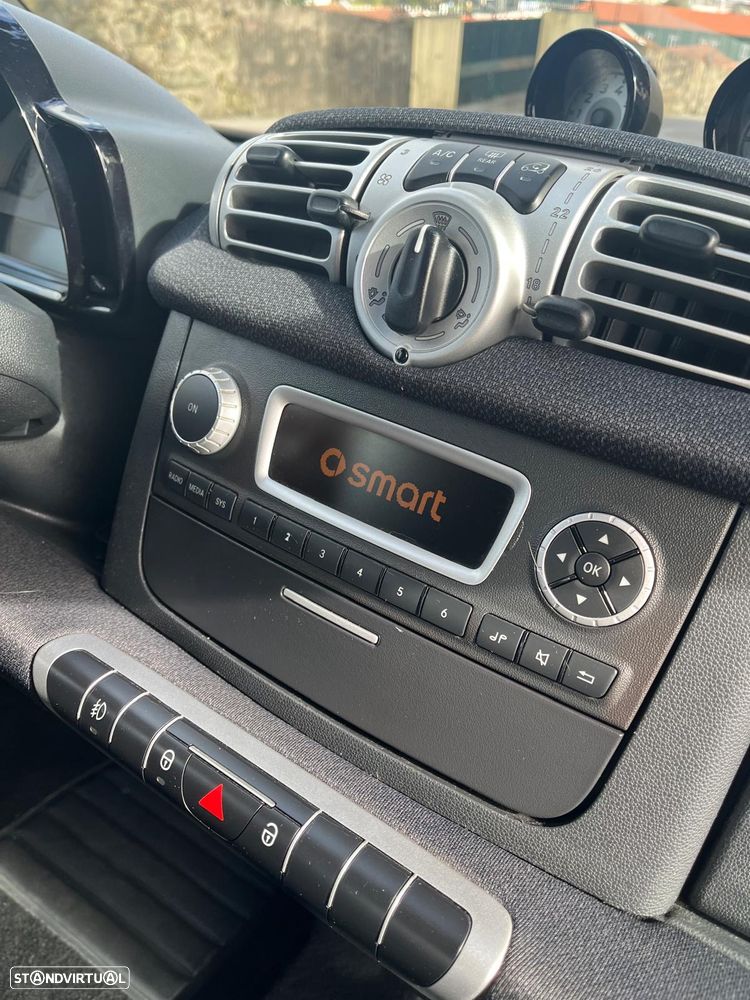 Smart ForTwo Coupé 1.0 mhd Pulse 71 Softouch - 23