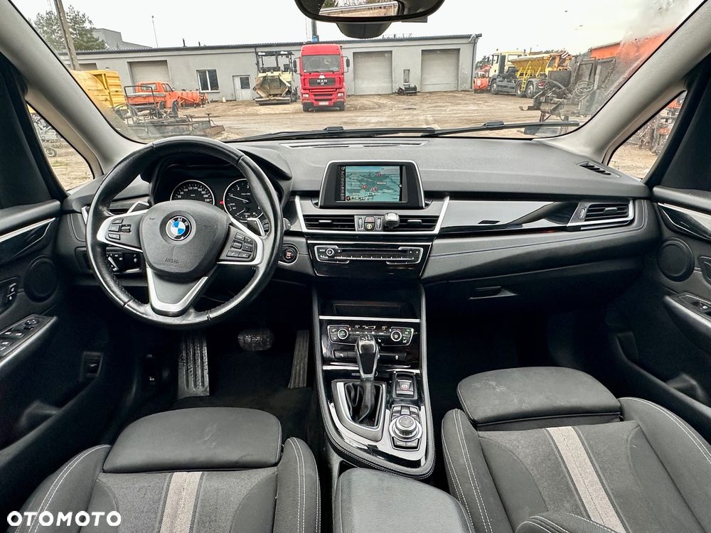 BMW Seria 2 218d Sport-Aut Sport Line - 17