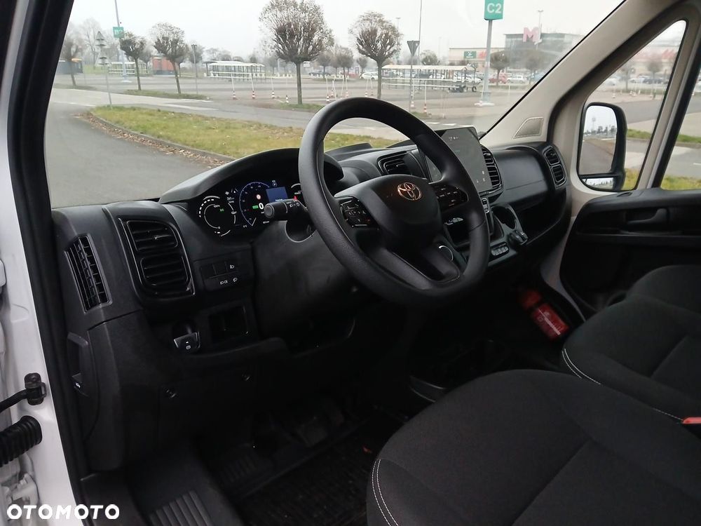 Toyota PROACE - 14