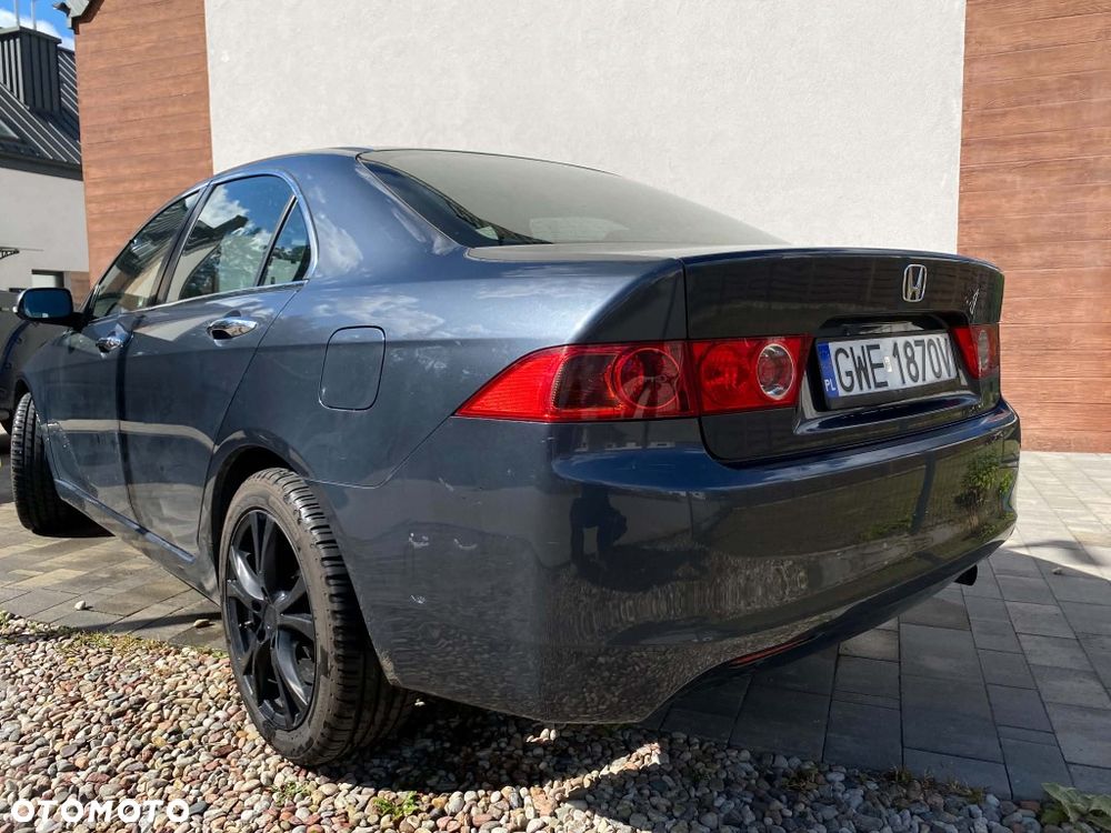 Honda Accord - 2