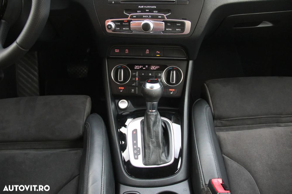 Audi Q3 2.0 TDI Quattro S tronic design - 22