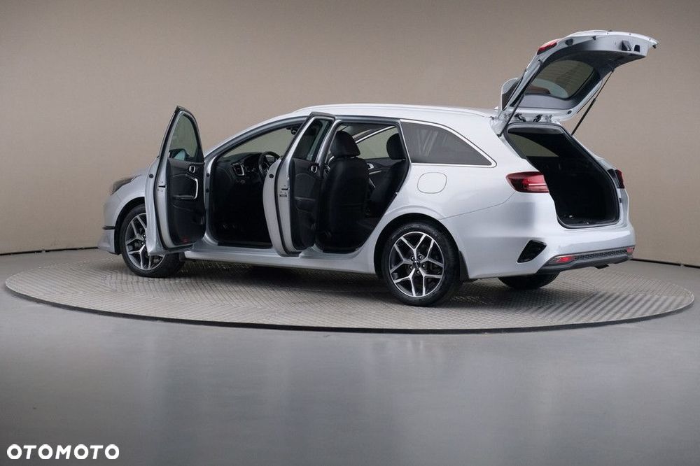 Kia Ceed - 7