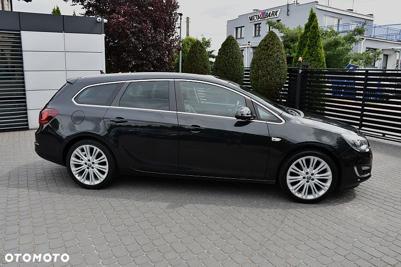 Opel Astra 1.4 T Cosmo - 28