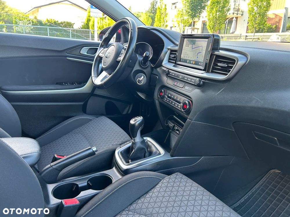 Kia Ceed 1.4 T-GDI M - 21