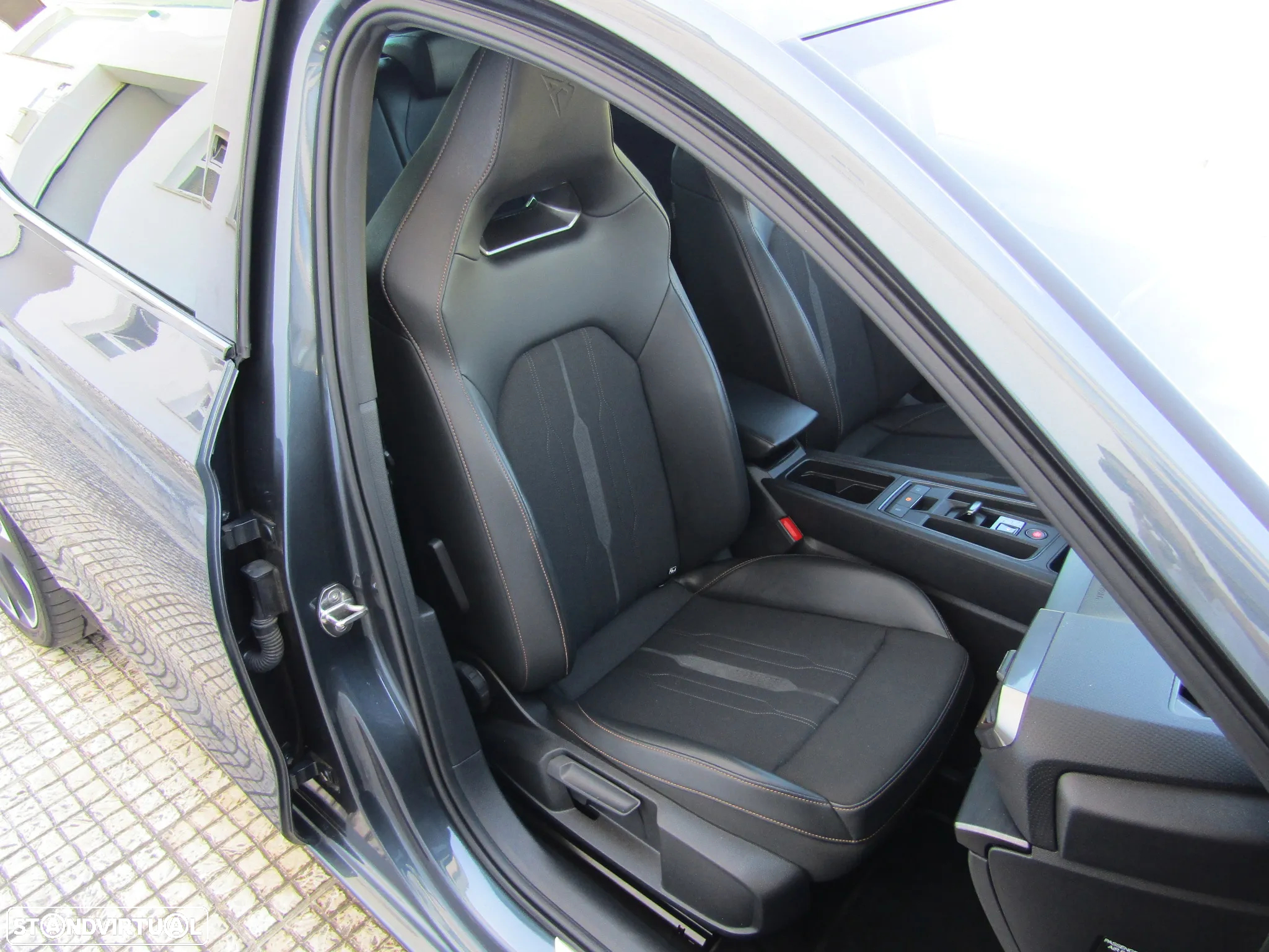Cupra Leon 1.4 e-Hybrid VZ DSG - 23