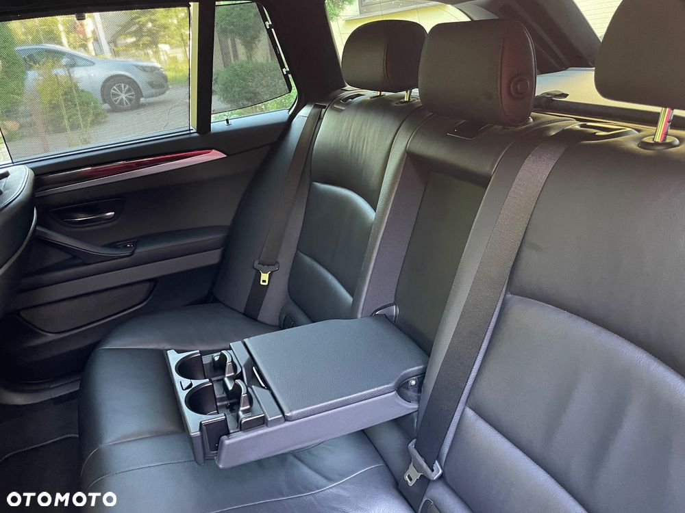 BMW Seria 5 530d Touring - 17