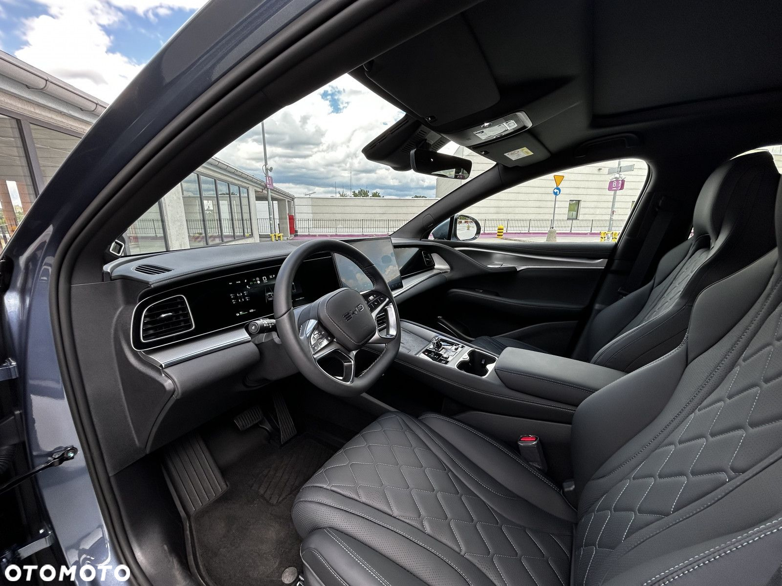 BYD Sealion 7 - 11