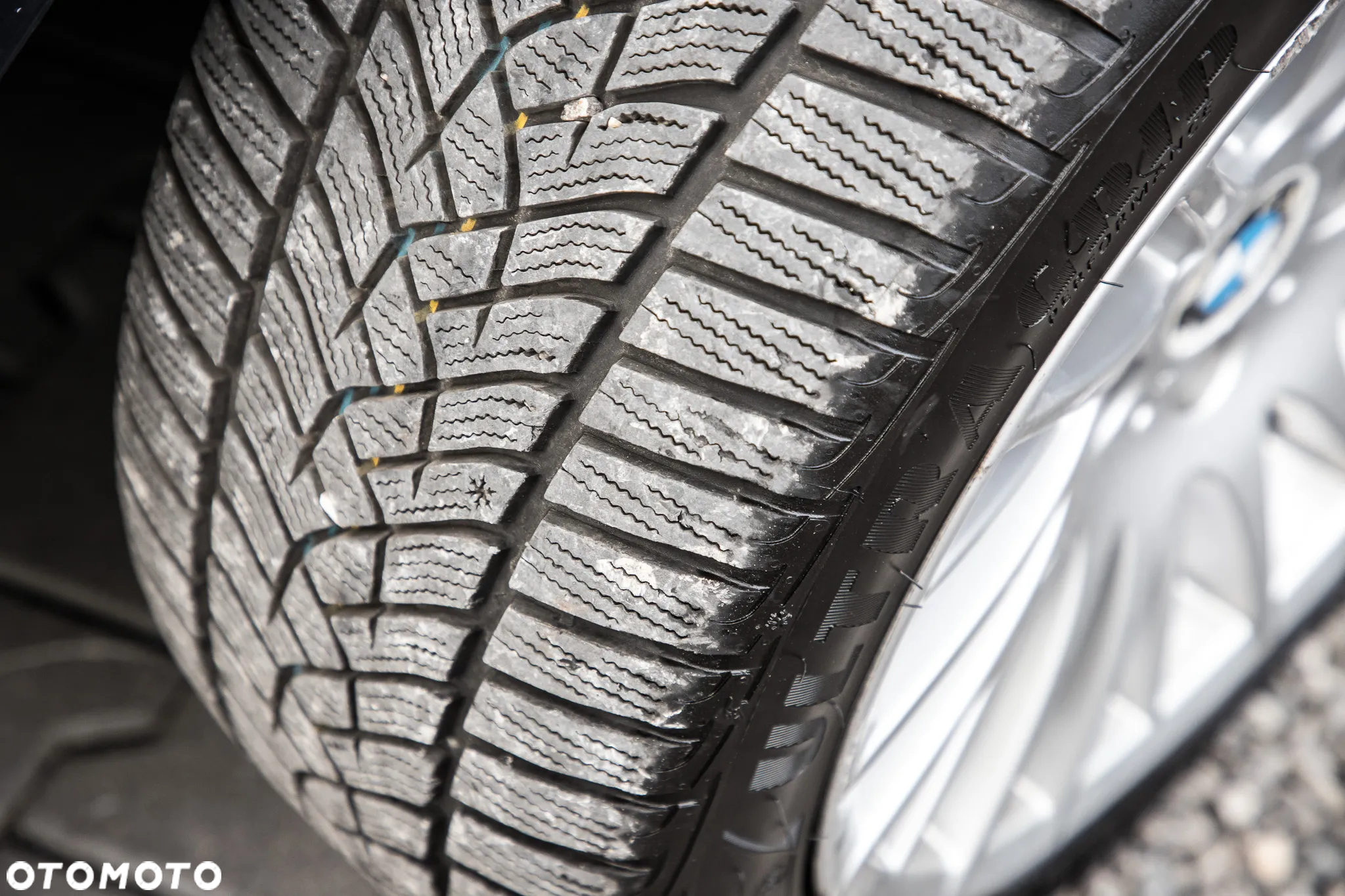 BMW Seria 3 325i xDrive Touring - 35