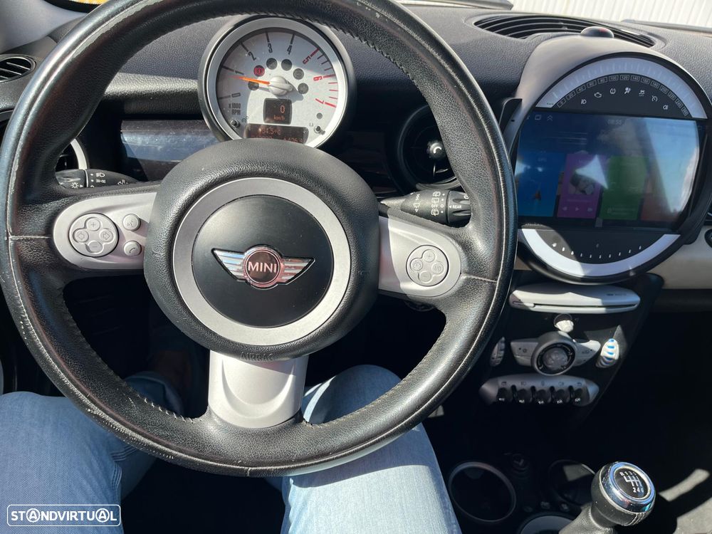 MINI Clubman Cooper D - 8