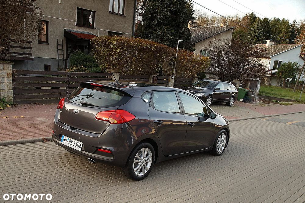 Kia Ceed 1.4 CVVT Attract - 8