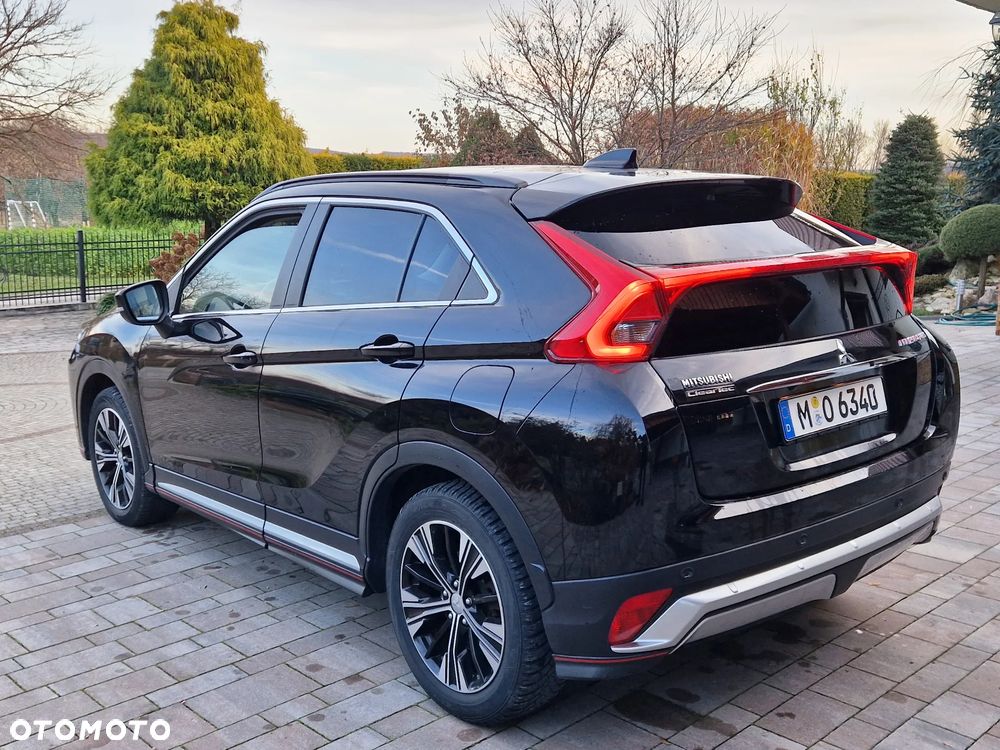 Mitsubishi Eclipse Cross 1.5 T-MIVEC CVT 4WD Spirit+ - 3