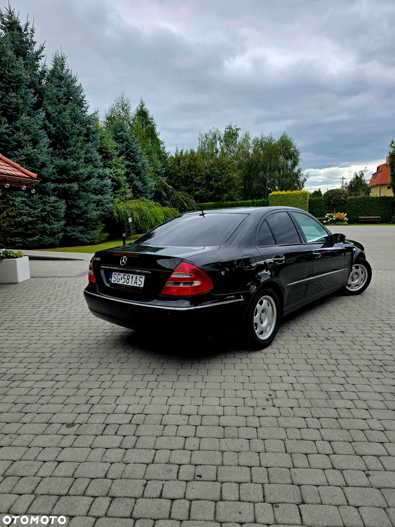 Mercedes-Benz Klasa E 320 Elegance - 23