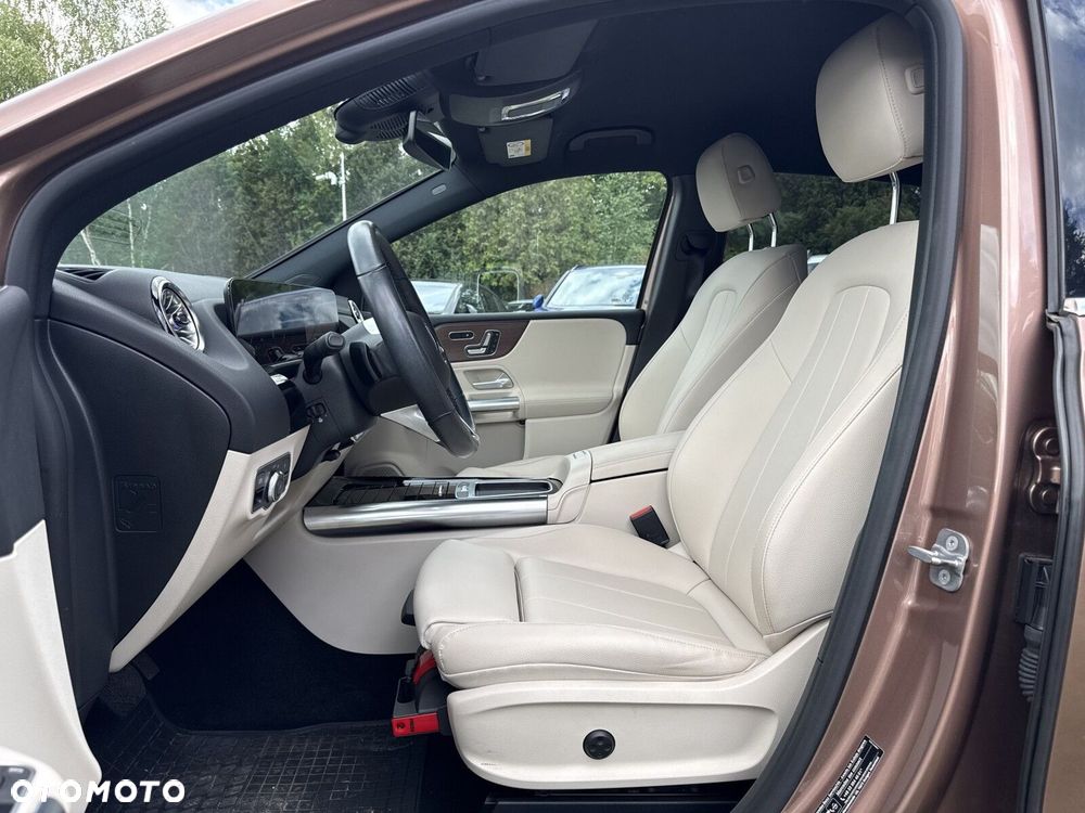 Mercedes-Benz Klasa B 220 4-Matic mHEV Progressive 8G-DCT - 16