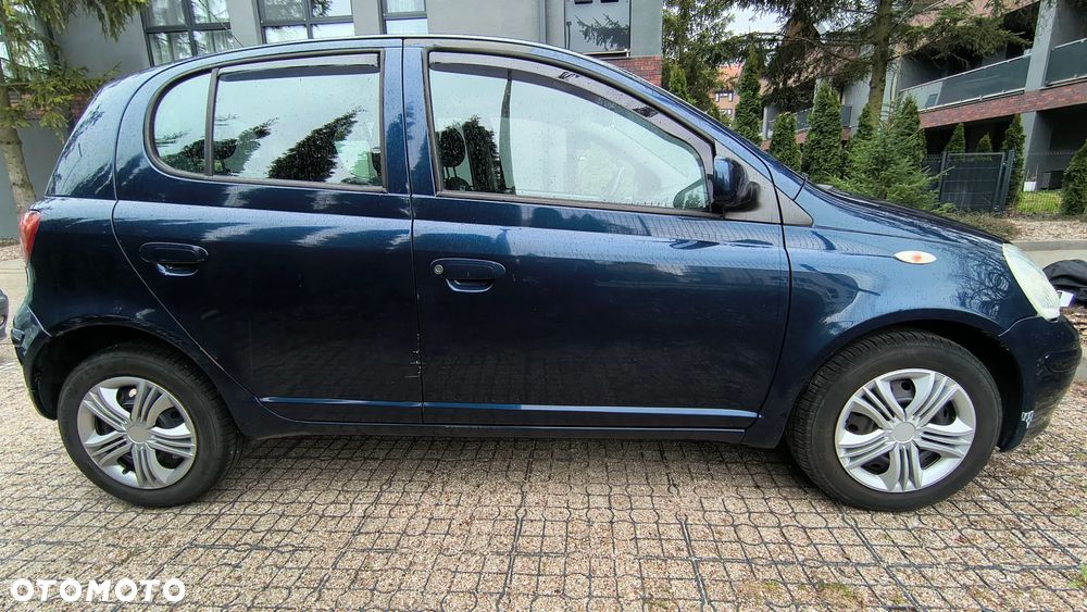 Toyota Yaris - 5