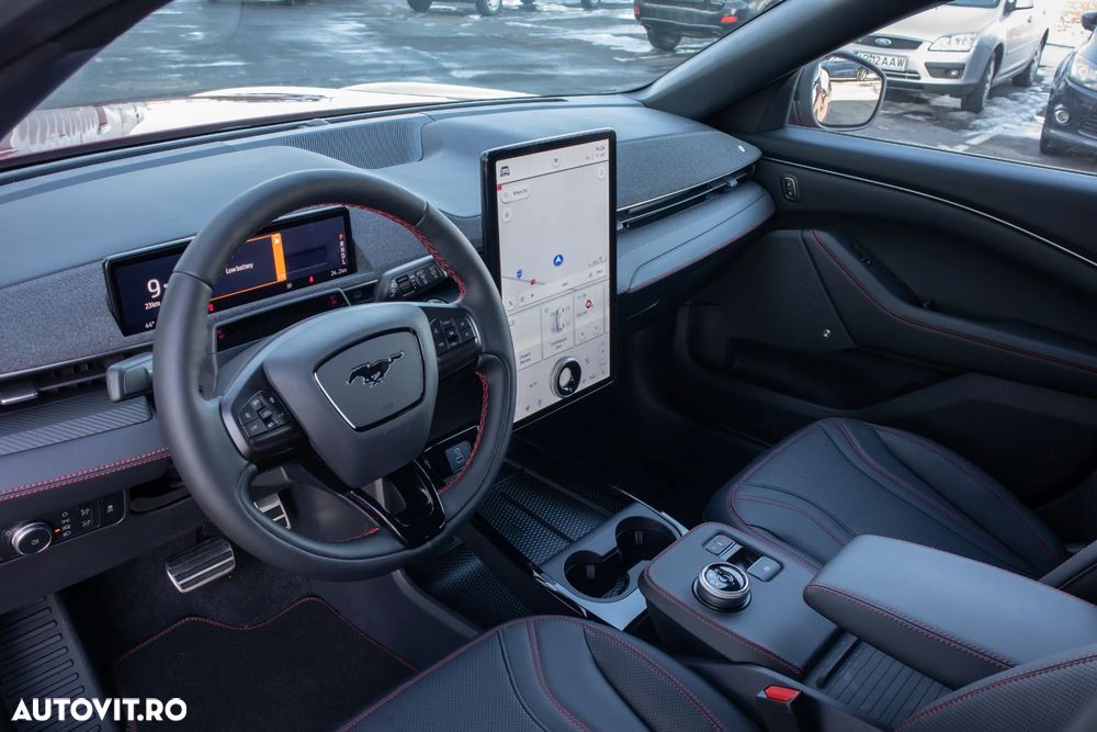 Ford Mustang Mach-E - 21