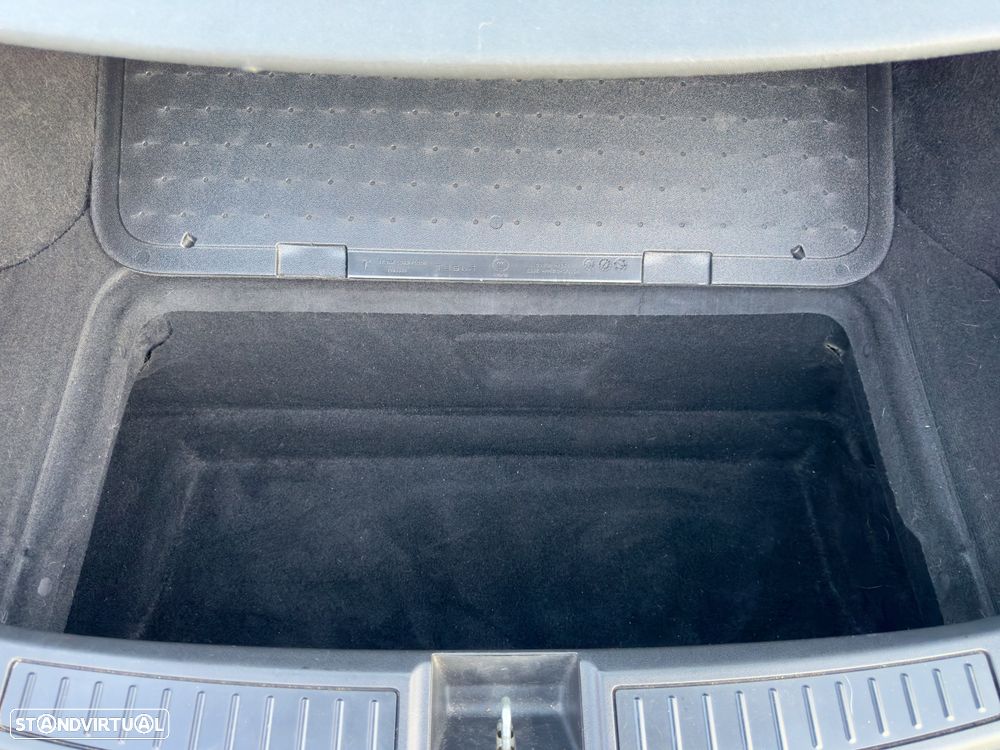 Tesla Model S 85D AWD - 33