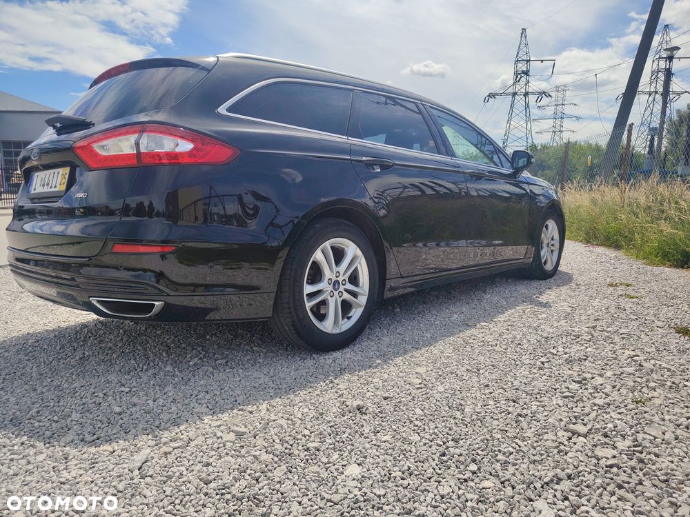 Ford Mondeo - 33