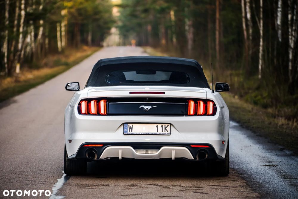 Ford Mustang Cabrio 2.3 Eco Boost - 9