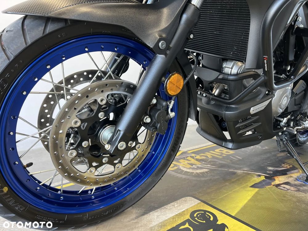 Suzuki V-STROM - 11