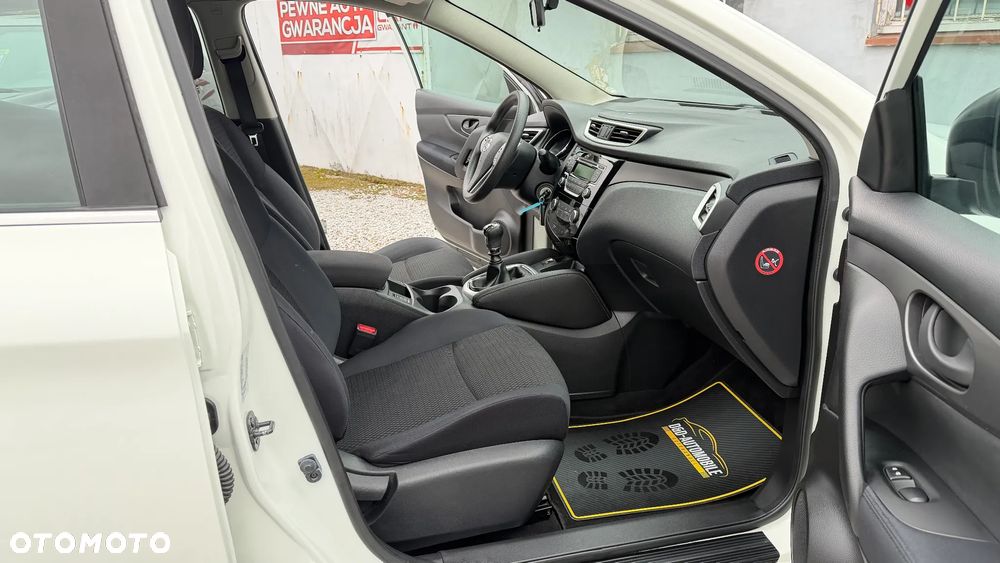 Nissan Qashqai 1.2 DIG-T Visia EU6 - 23