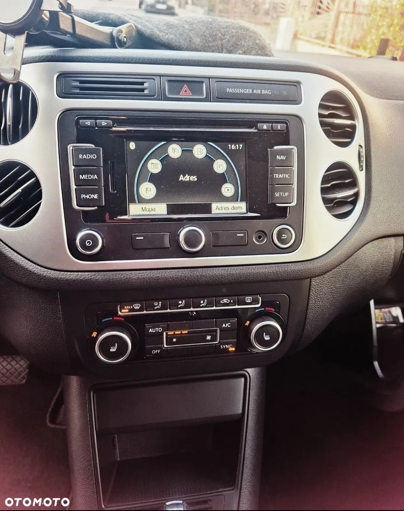 Volkswagen Tiguan 2.0 TDI DPF 4Motion BlueMotion Technology DSG Life - 13