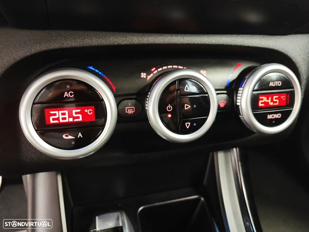 Alfa Romeo Giulietta 1.6 JTDm Progression - 29