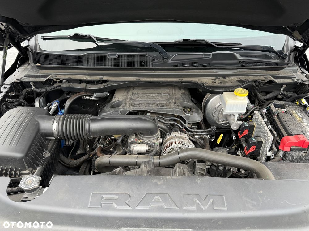 RAM 1500 Crew Cab Shortbed Laramie - 13