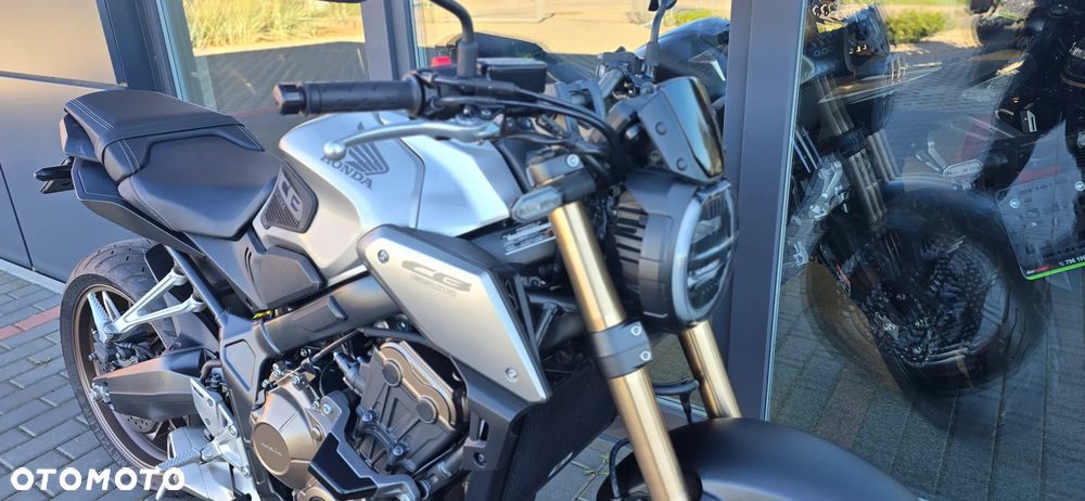Honda CB - 24