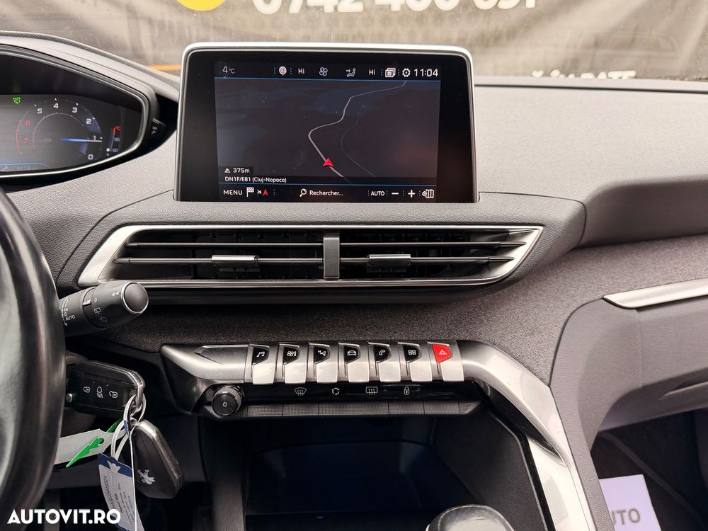 Peugeot 3008 PureTech 130 Stop & Start GPF Allure - 22