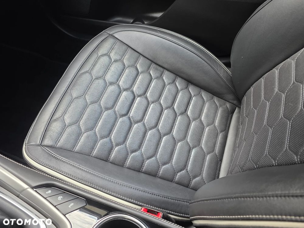 Ford Mondeo - 23