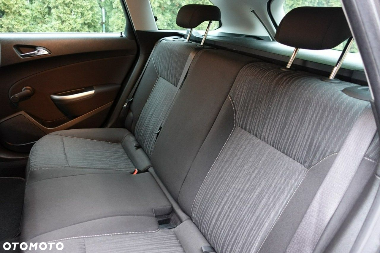 Opel Astra - 15