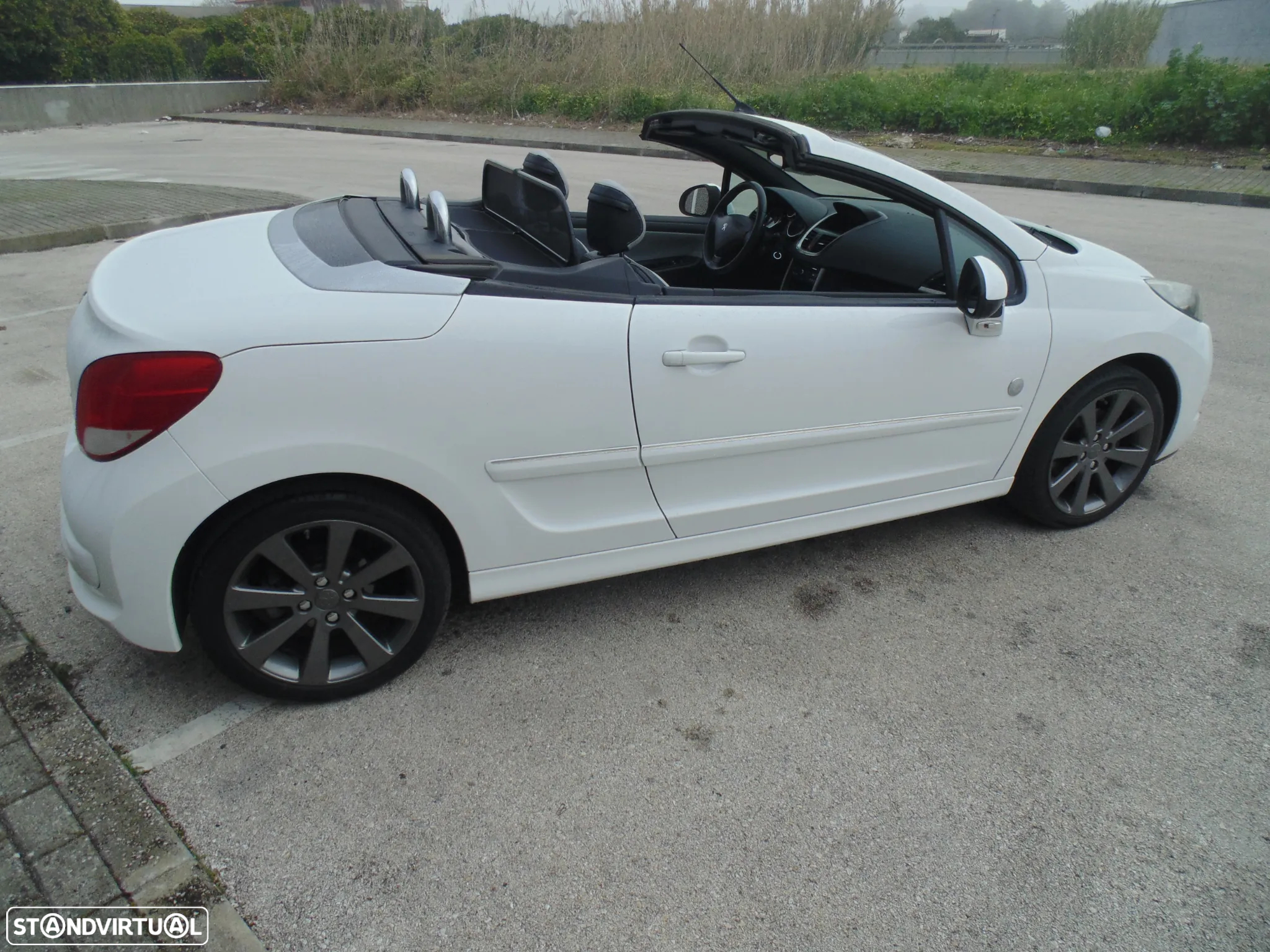 Peugeot 207 CC 1.6 HDi Roland Garros - 8