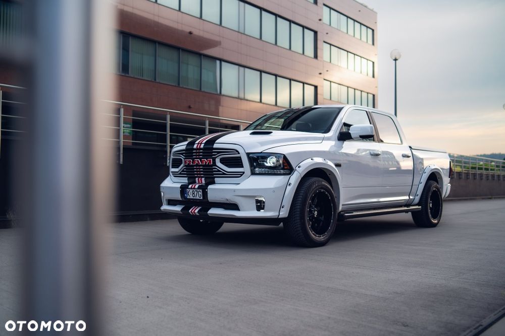 Dodge RAM - 1