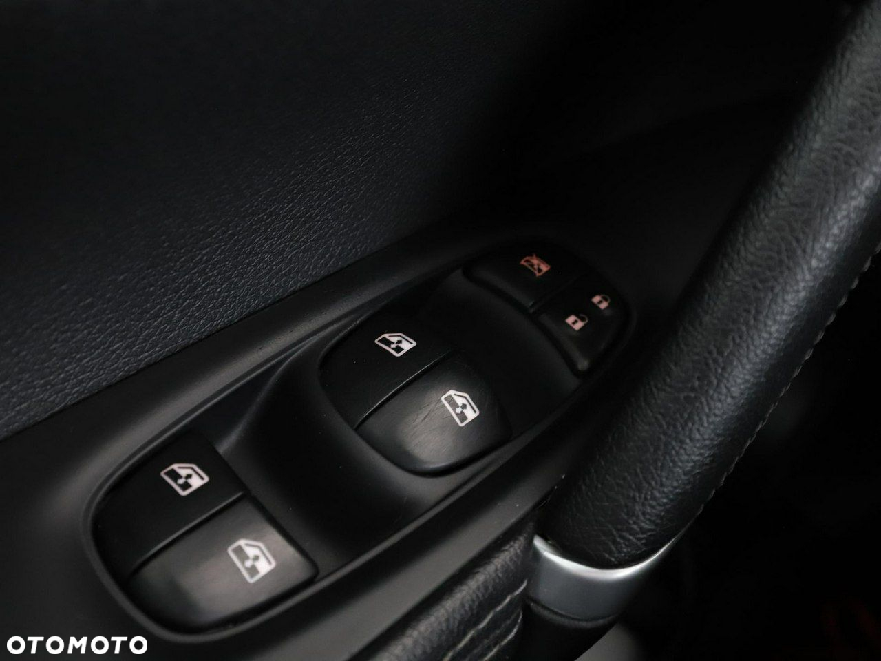 Nissan Qashqai 1.2 DIG-T N-Connecta - 33