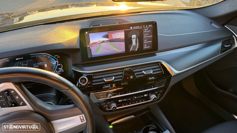 BMW 530 e Pack Desportivo M - 10